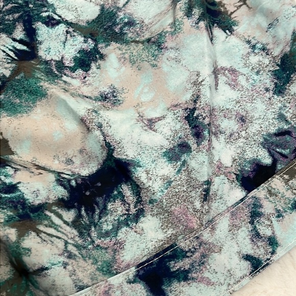 Unipro sports Qwik- dry tech moisture wicking short NWT 4” inseam size S - Picture 10 of 13